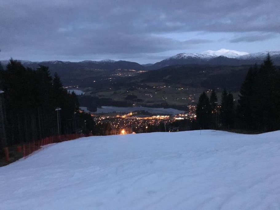 Voss - Flott Hytte I Bavallen Skulestadmo Extérieur photo